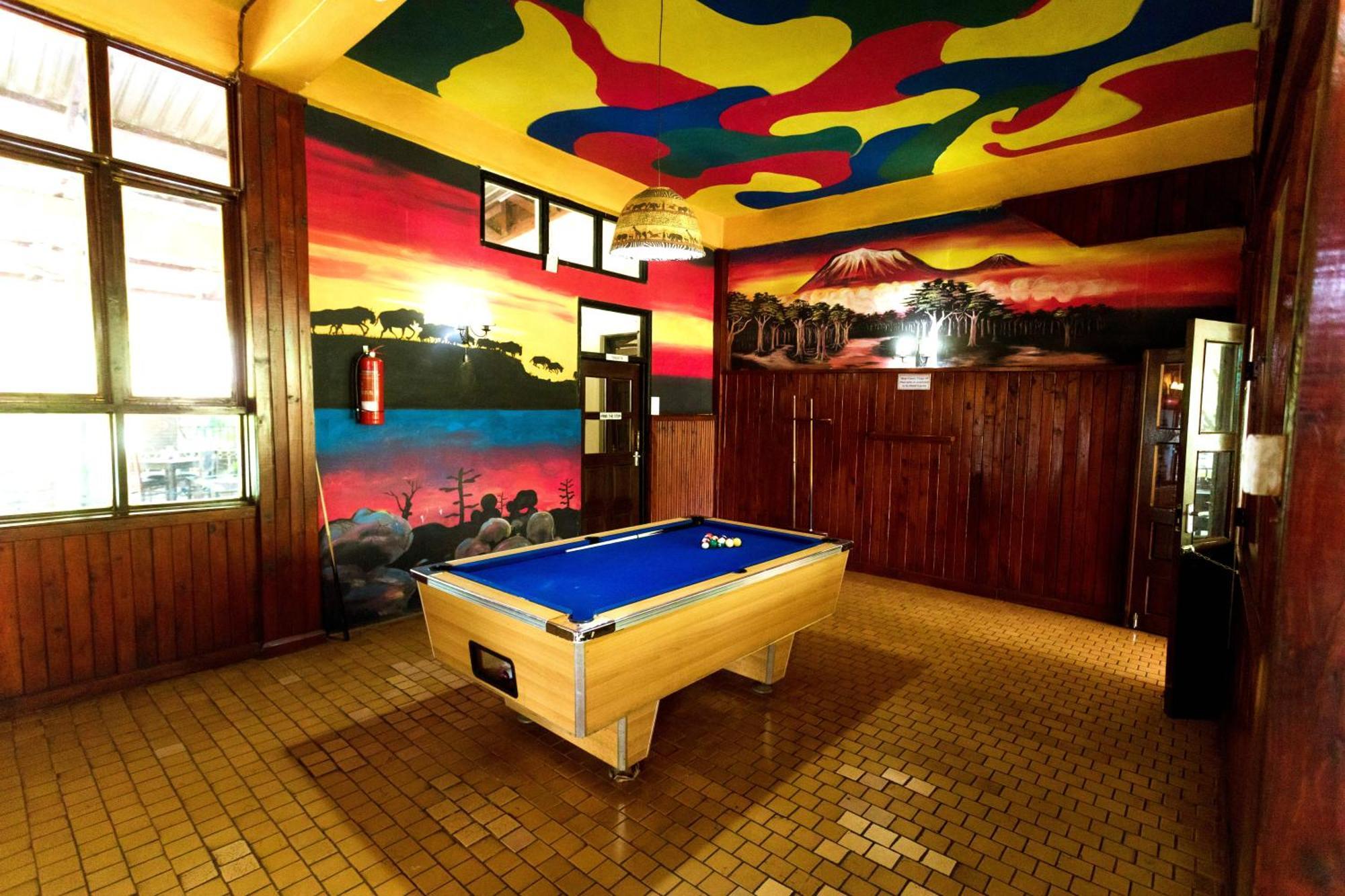 Keys Hotel Moshi Luaran gambar